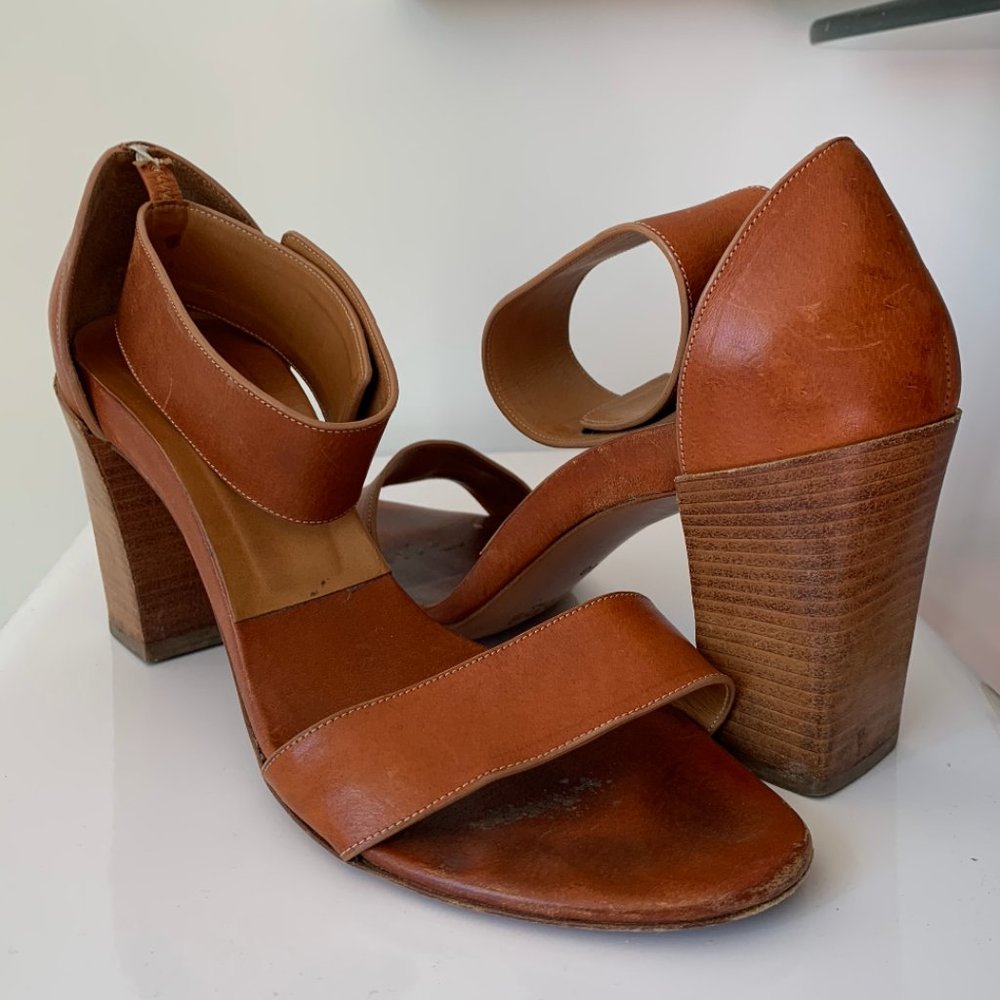 Chloe Brown Block Heel Sandal